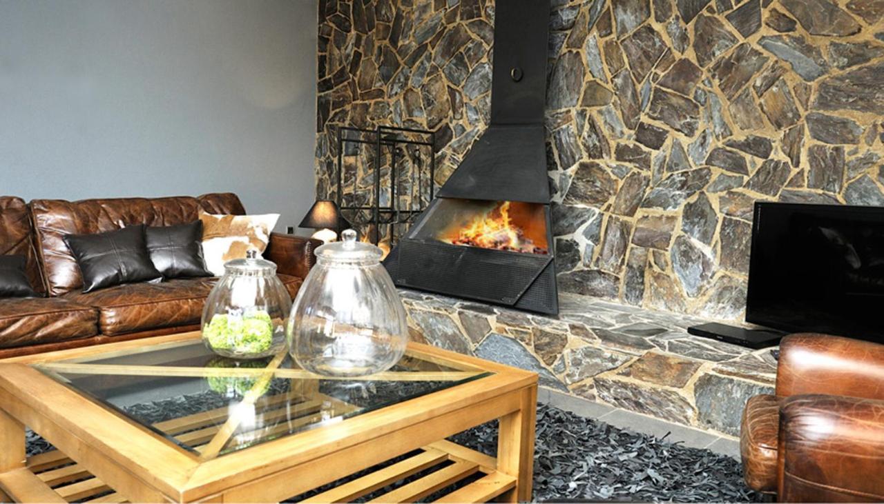 La Caseta De Queixans Con Chimenea Puigcerdà Dış mekan fotoğraf